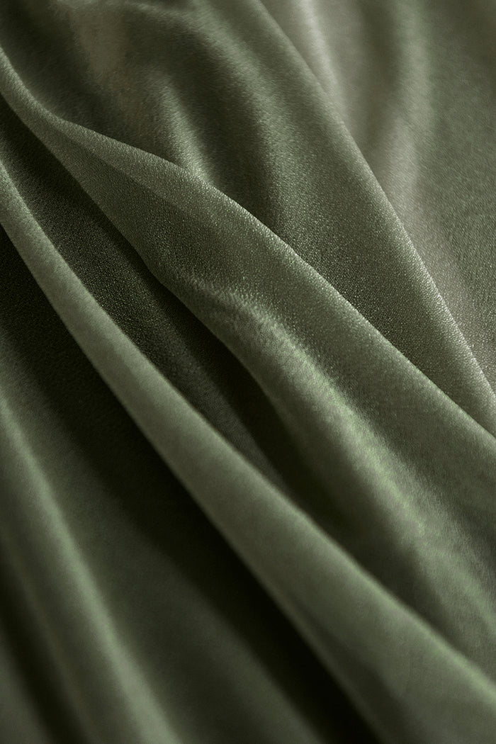 14ft | Chiffon Wedding Table Runner in Emerald