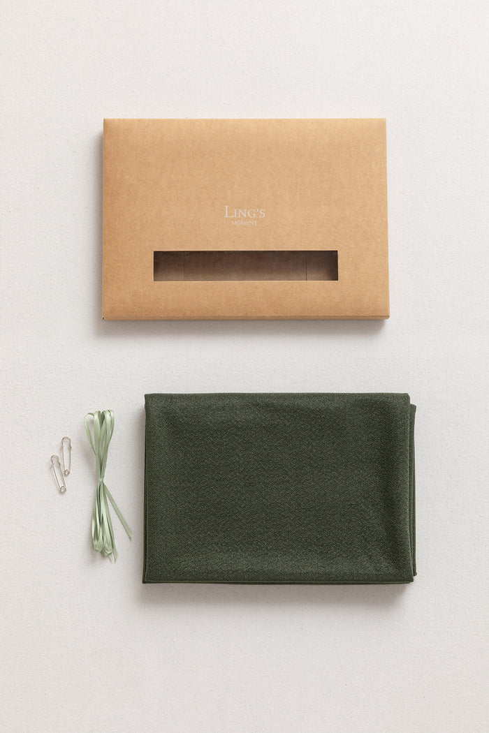 14ft | Chiffon Wedding Table Runner in Emerald