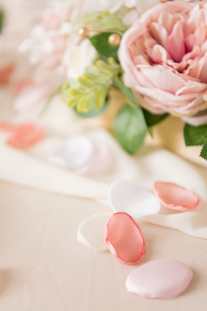 200pcs | Silk Rose Petals in Dreamy Blush Pink