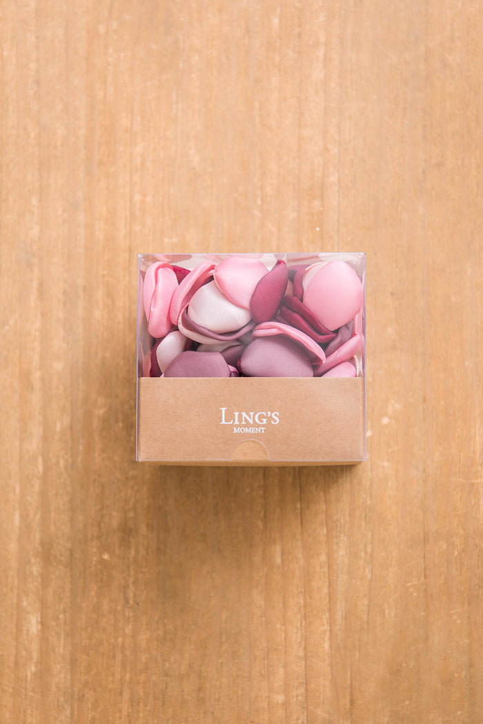 200pcs | Silk Rose Petals in Exquisite Burgundy Wedding