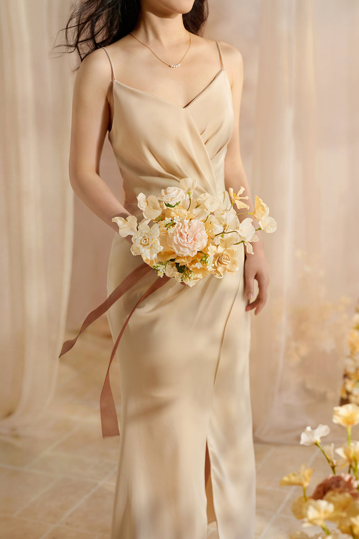 Bridesmaid Posy in Earth Brown & Butter Yellow - Image 4