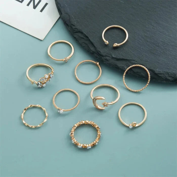 Bohemian Chain Rings Rieworkes