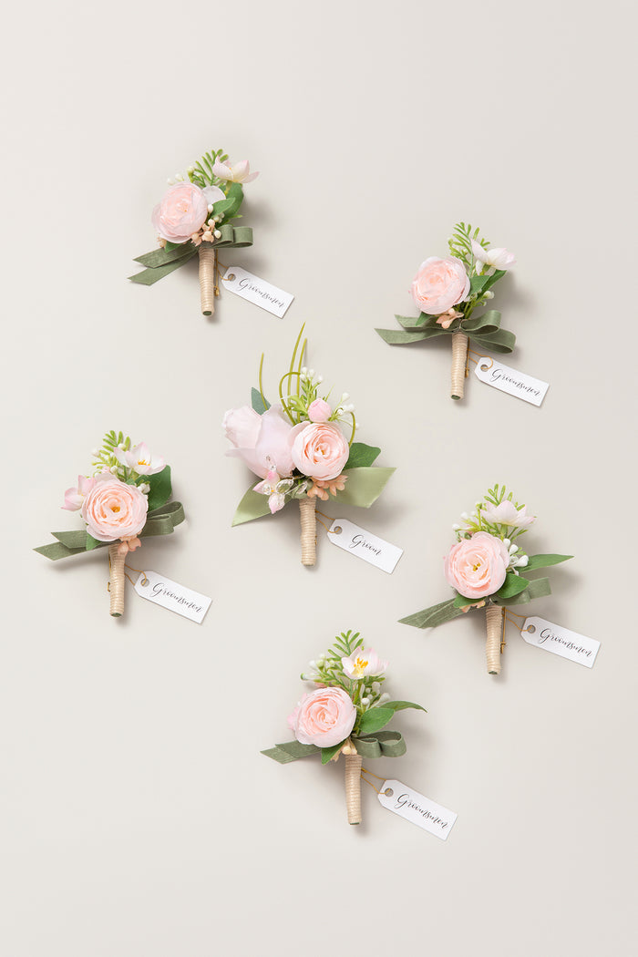 Boutonnieres in Blush & Cream