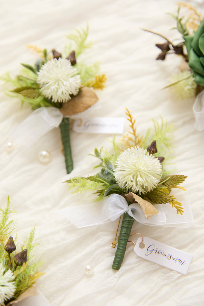 Boutonniere set in Grn-emerald Green & Beige