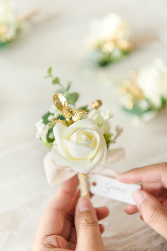 Boutonnieres in Ivory - Image 8