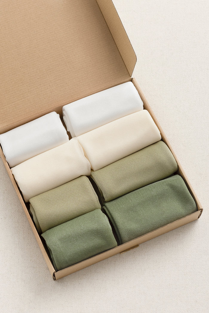 Table linens in White & Sage - Image 9