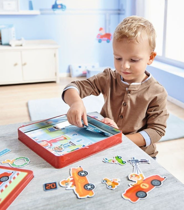 Magnetic Game Zippy Cars