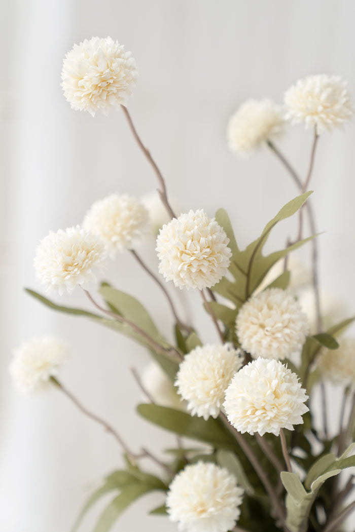 Pompon Mum with Stem - Image 5