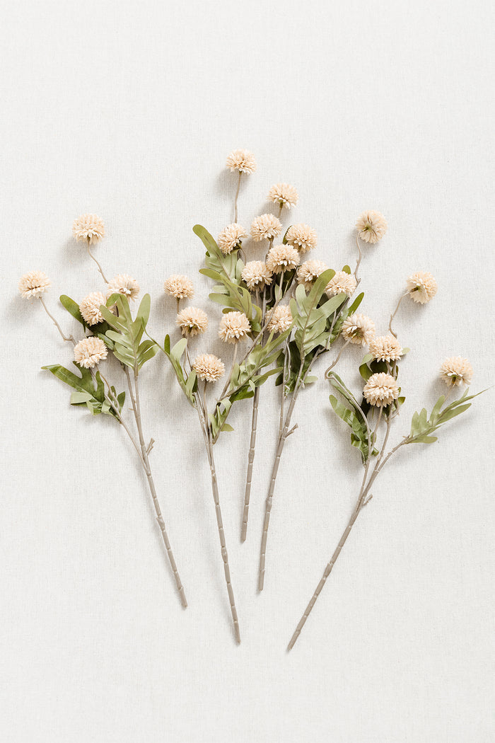 Pompon Mum with Stem - Image 3