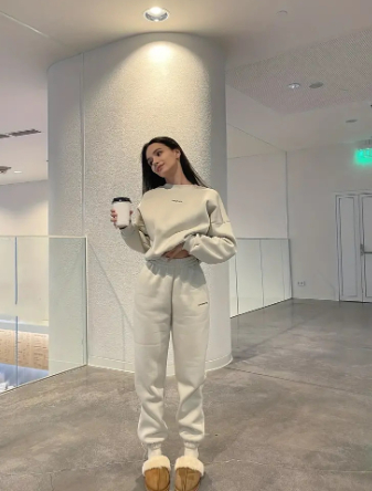 White / S